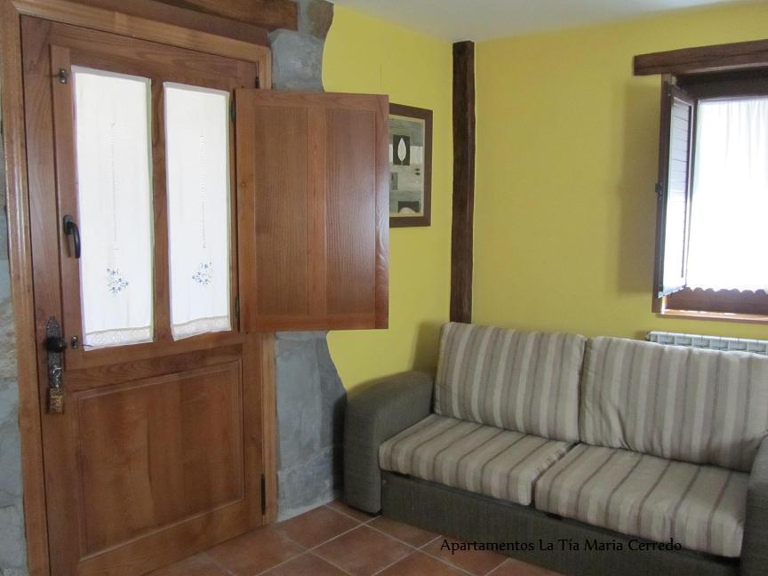 Tia Maria Bed & Breakfast Cerredo Ruang foto