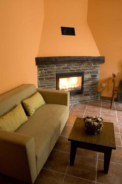 Tia Maria Bed & Breakfast Cerredo Ruang foto