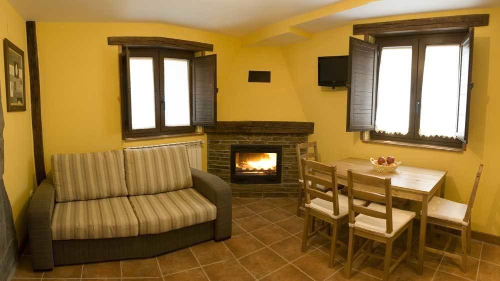 Tia Maria Bed & Breakfast Cerredo Ruang foto
