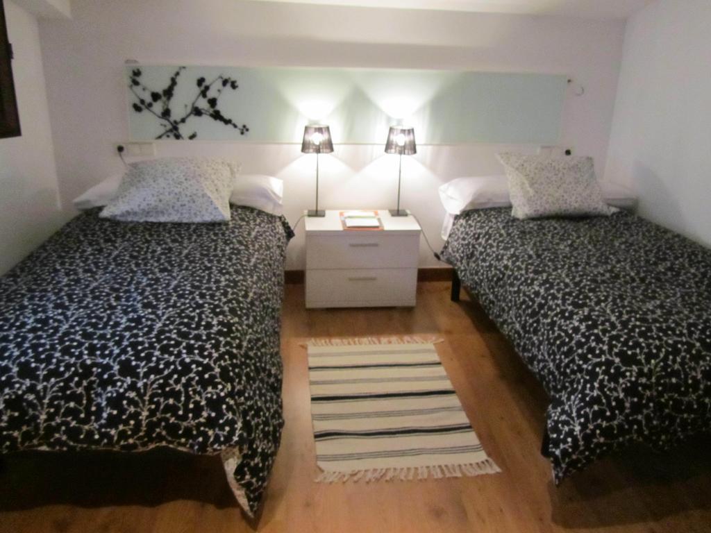 Tia Maria Bed & Breakfast Cerredo Ruang foto