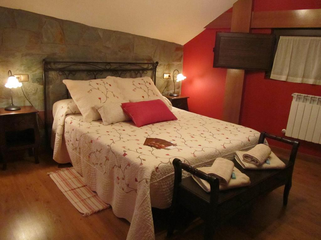 Tia Maria Bed & Breakfast Cerredo Bagian luar foto
