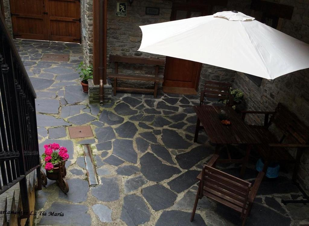 Tia Maria Bed & Breakfast Cerredo Bagian luar foto