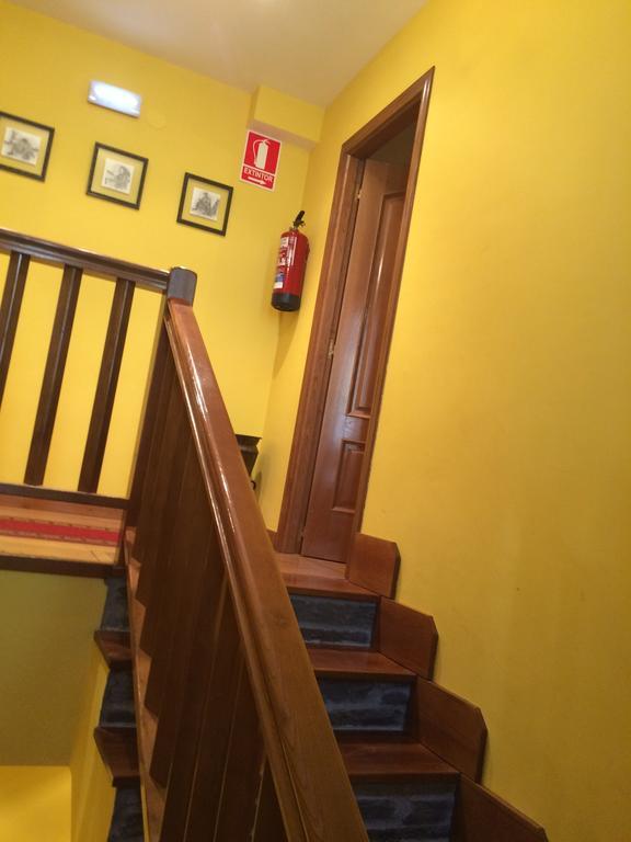 Tia Maria Bed & Breakfast Cerredo Bagian luar foto