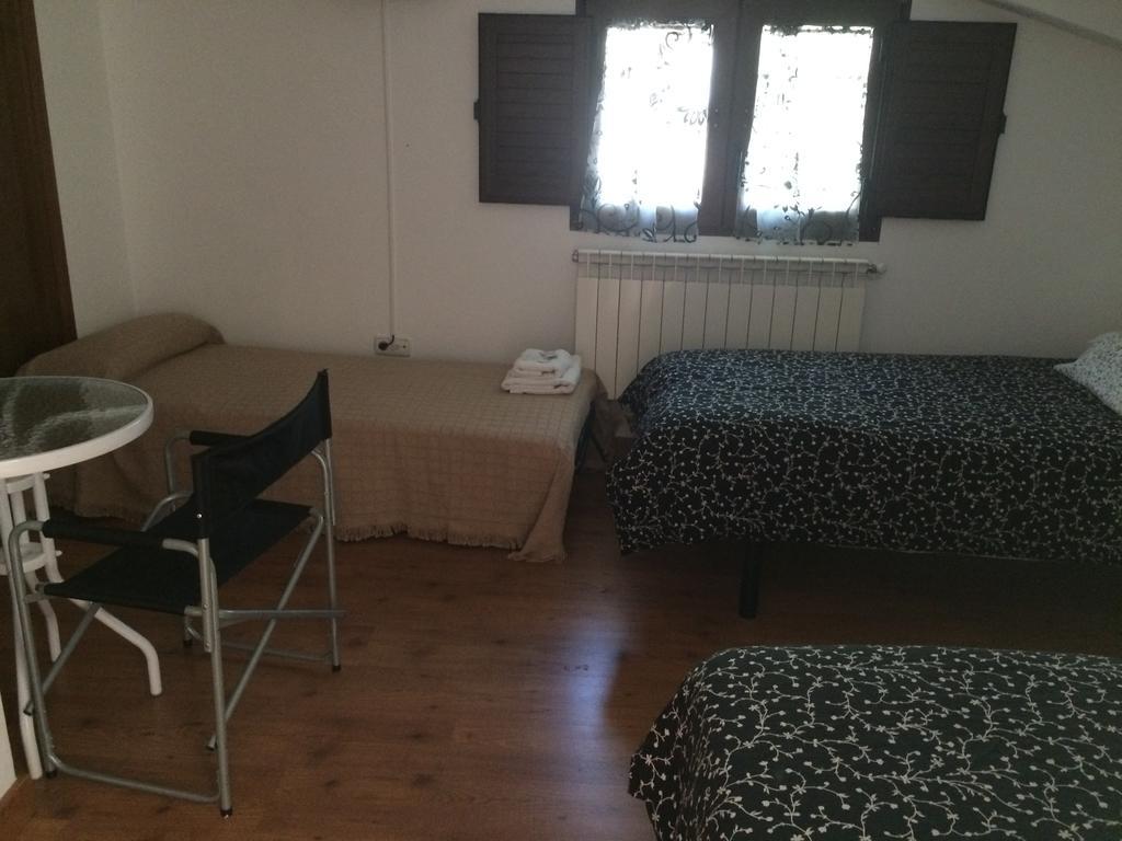 Tia Maria Bed & Breakfast Cerredo Bagian luar foto