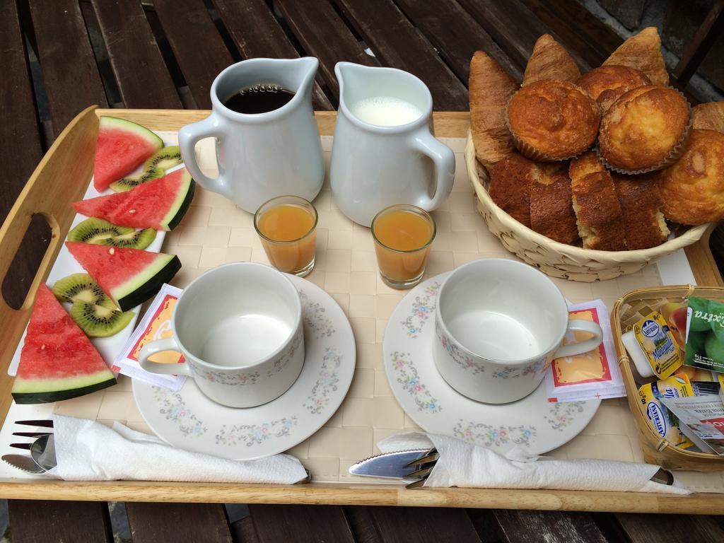 Tia Maria Bed & Breakfast Cerredo Bagian luar foto