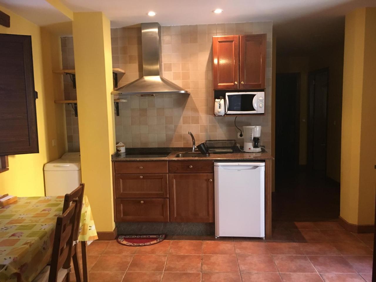 Tia Maria Bed & Breakfast Cerredo Bagian luar foto